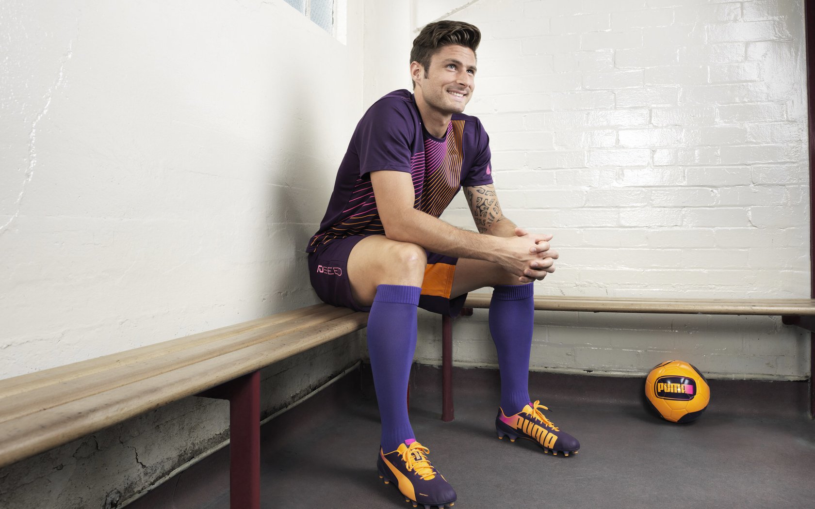 mk体育app-亚冠联赛国足逆袭 热血瞬间点燃现场，亚足联亚冠